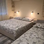 Willa под ореха *